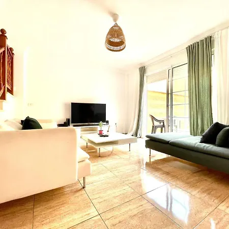 Habitacion Con Wifi En Casa Privada Con Bano Compartida, Netflix, Tenerife Sur * San Miguel de Abona