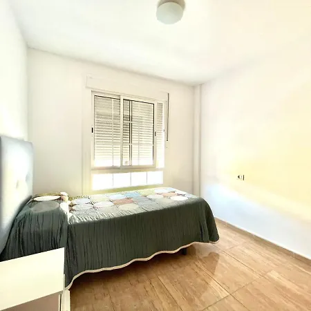 Habitacion Con Wifi En Casa Privada Con Bano Compartida, Netflix, Tenerife Sur * San Miguel de Abona