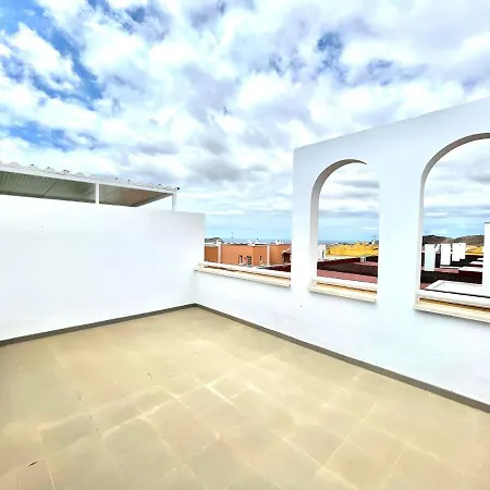 Habitacion Con Wifi En Casa Privada Con Bano Compartida, Netflix, Tenerife Sur Rum i privatbostad